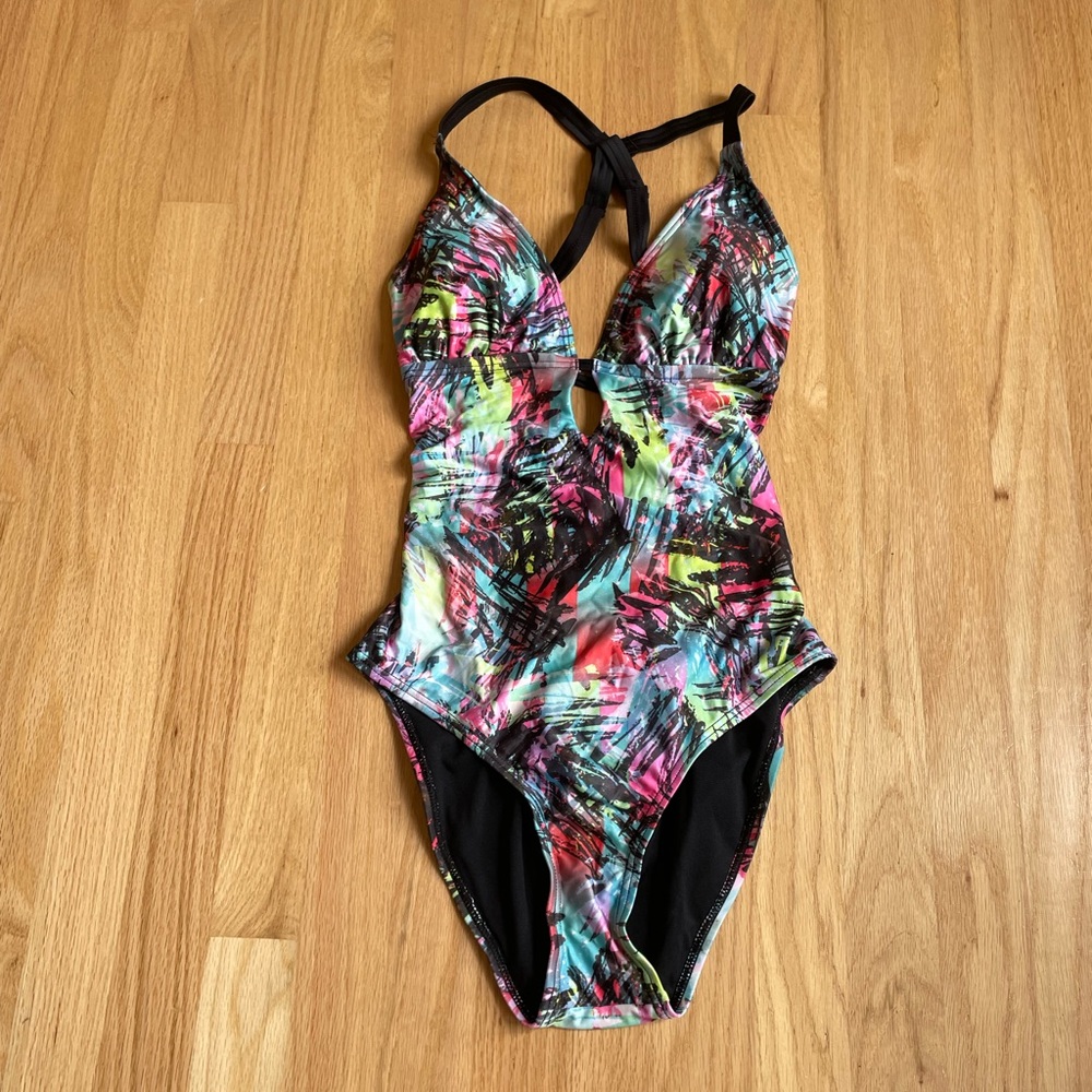 Women’s one piece colorful swimsuit Size Medium